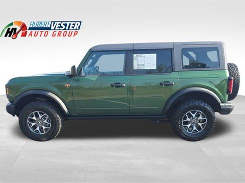 Used 2023 Ford Bronco Badlands image 1