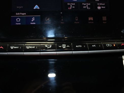 Used 2023 Jeep Wagoneer L Series III w/ Preferred Equipment Group AWD/4WD image 64