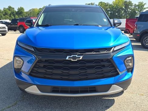 Used 2025 Chevrolet Blazer LT w/ Midnight/Sport Edition FWD image 8