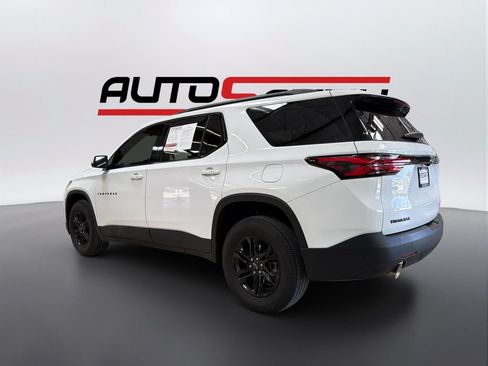 Used 2023 Chevrolet Traverse LT FWD image 7