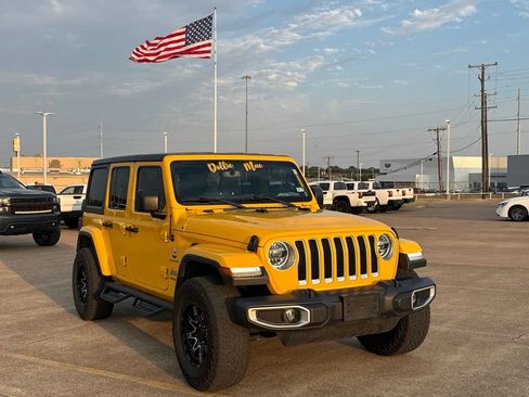 Used 2019 Jeep Wrangler Unlimited Sahara AWD/4WD image 1