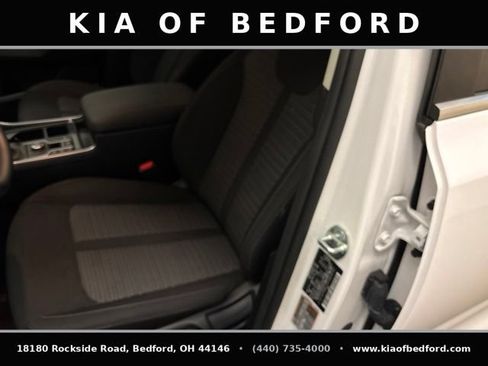 Used 2026 Kia Sorento LX FWD image 14