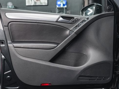 Used 2012 Volkswagen Golf 4-Door image 31