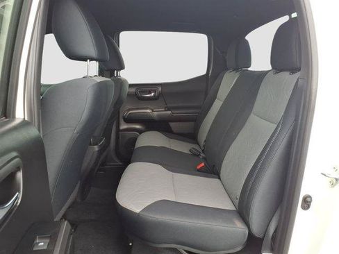 Certified 2021 Toyota Tacoma TRD Sport AWD/4WD image 17