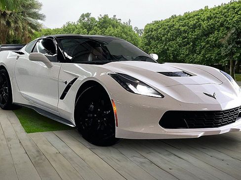 Used 2015 Chevrolet Corvette Stingray Coupe w/ 2LT Preferred Equipment Group RWD image 9