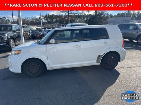 Used 2015 Scion xB image 8