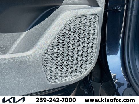 New 2027 Kia Telluride S image 25