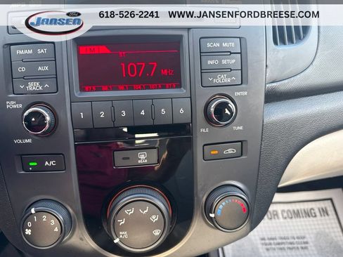 Used 2010 Kia Forte EX FWD image 22