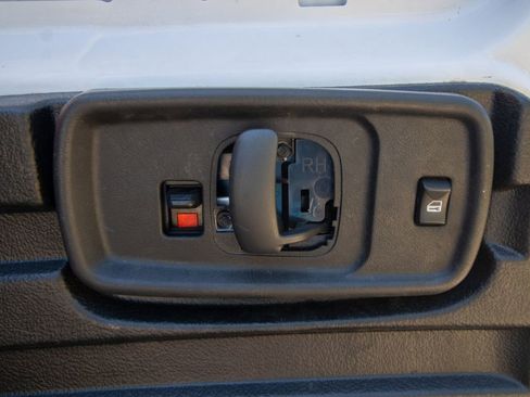 Used 2019 Chevrolet Express 3500 Extended w/ Driver Convenience Package RWD image 35