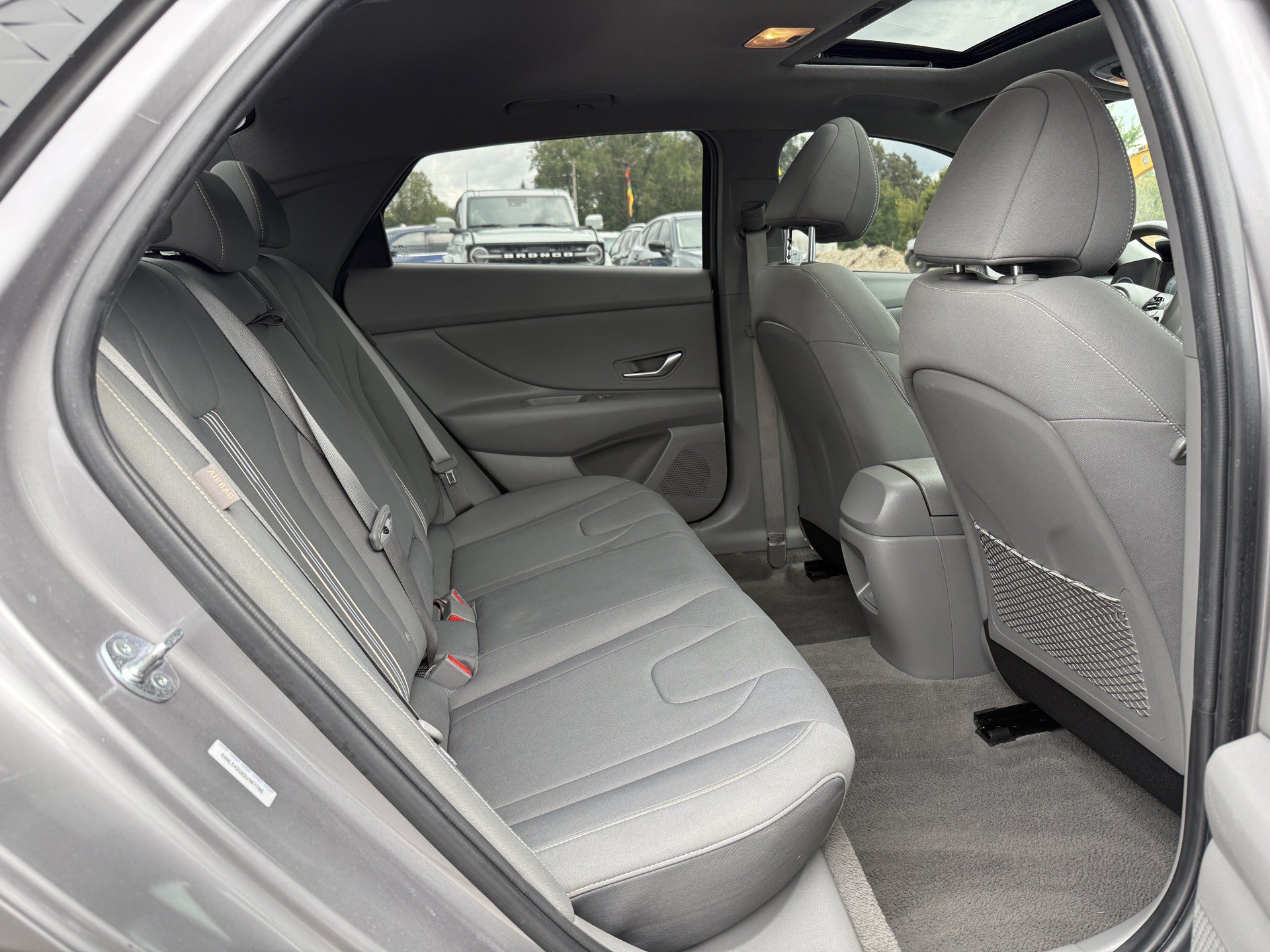Used 2025 Hyundai Elantra SEL FWD image 27