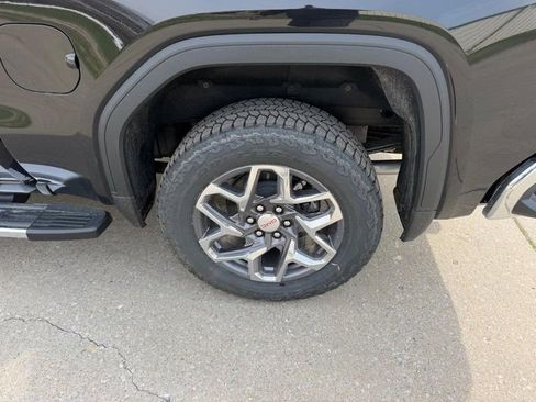 New 2026 GMC Sierra 1500 SLT w/ SLT Premium Plus Package image 6