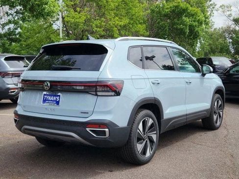 New 2025 Volkswagen Taos SE image 3