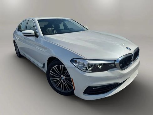 Used 2018 BMW 530i RWD image 2