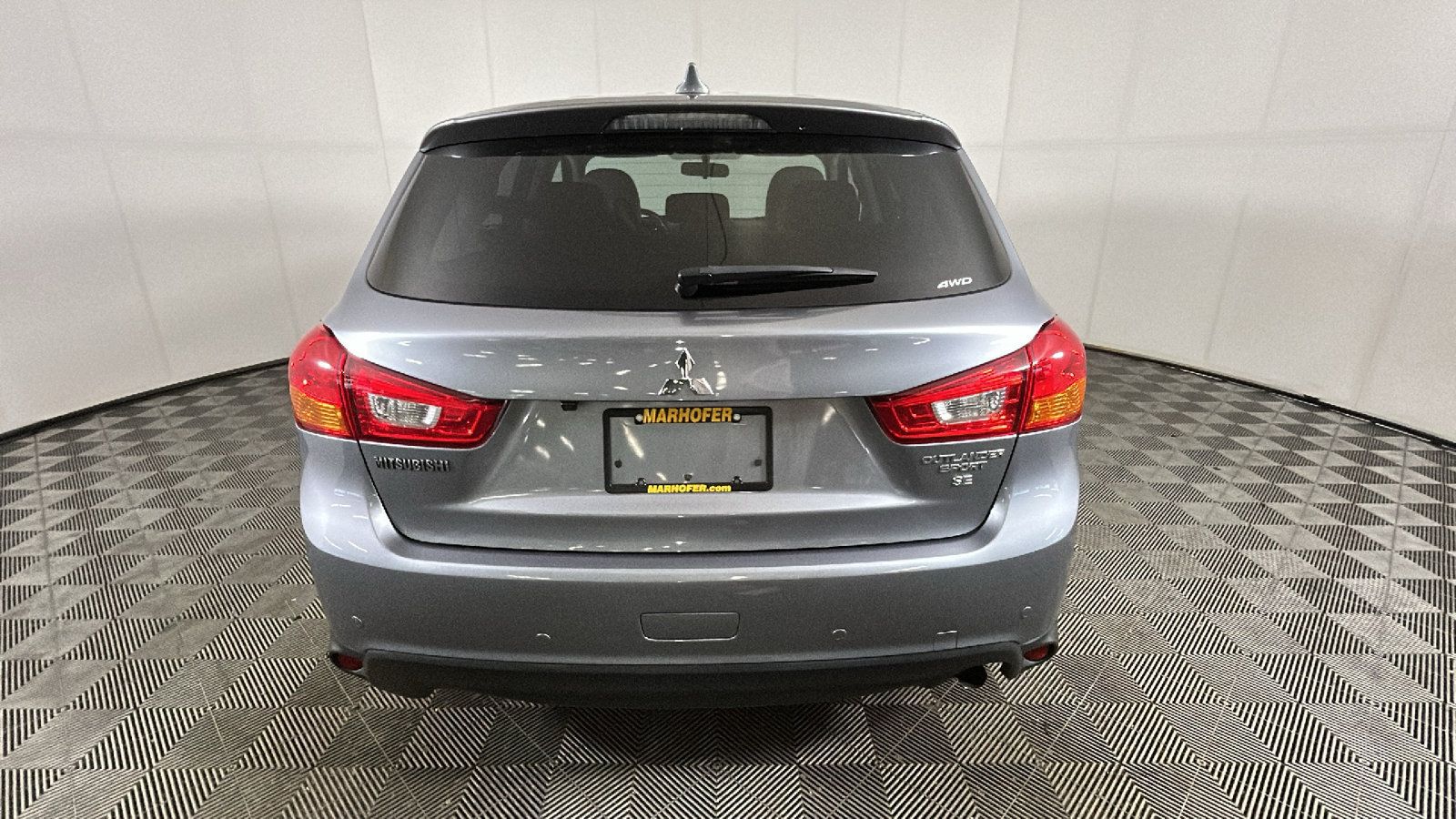 Used 2017 Mitsubishi Outlander Sport SE AWD/4WD image 3