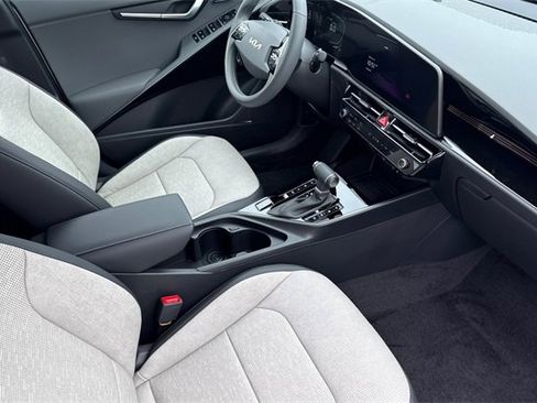 New 2026 Kia Niro SX image 19