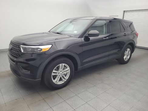 Used 2023 Ford Explorer 2WD image 2