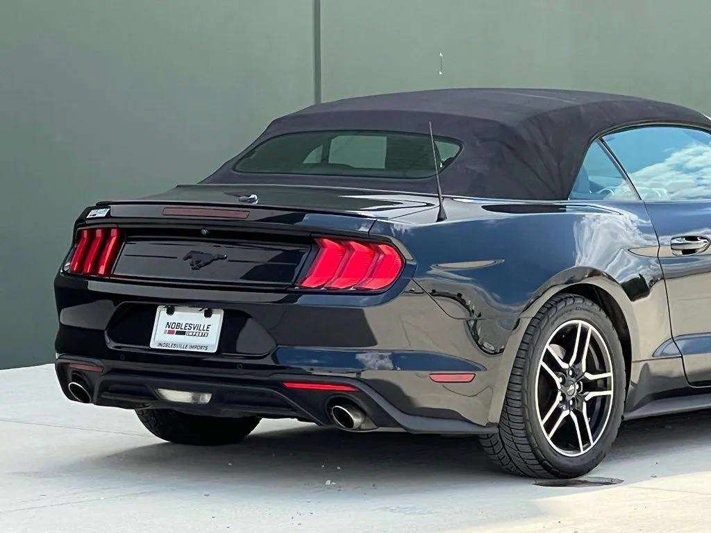 Used 2018 Ford Mustang Premium RWD image 24