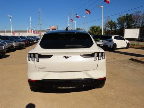 Used 2022 Ford Mustang Mach-E Premium image 11