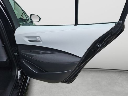 Used 2026 Toyota Corolla SE FWD image 37