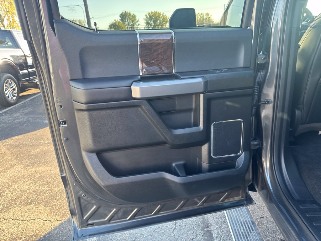 Used 2017 Ford F450 Platinum w/ Platinum Ultimate Package AWD/4WD image 31