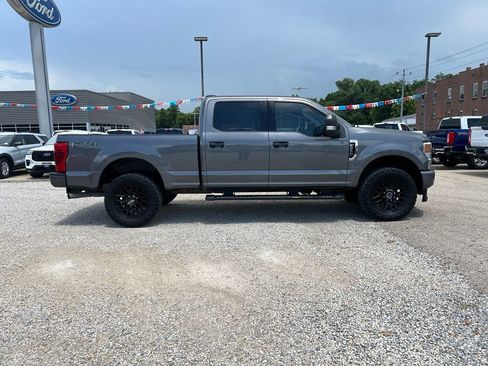 Used 2022 Ford F250 XLT w/ Black Appearance Package AWD/4WD image 9