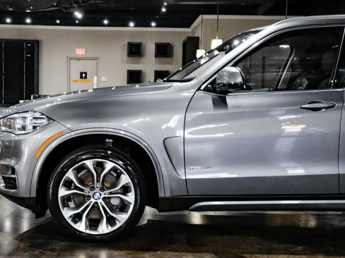 Used 2016 BMW X5 xDrive50i image 9