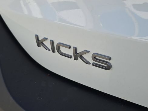 New 2026 Nissan Kicks S FWD image 10