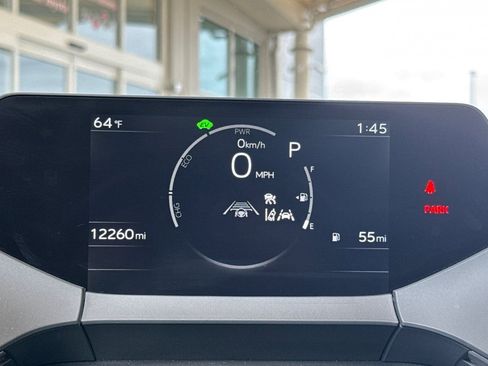 Used 2025 Toyota Prius LE image 28