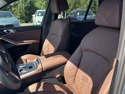 Used 2026 BMW X5 xDrive40i w/ M Sport Package image 15