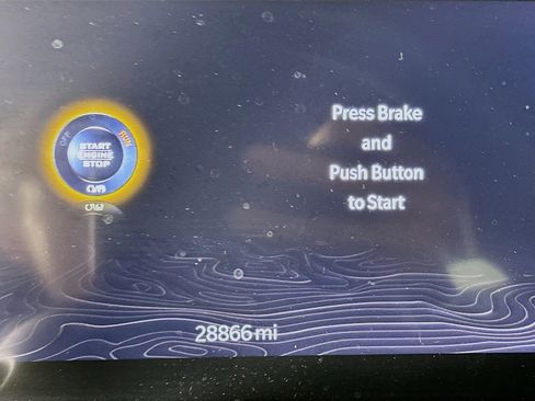 Used 2023 Jeep Grand Cherokee L Limited w/ Black Appearance Package image 19