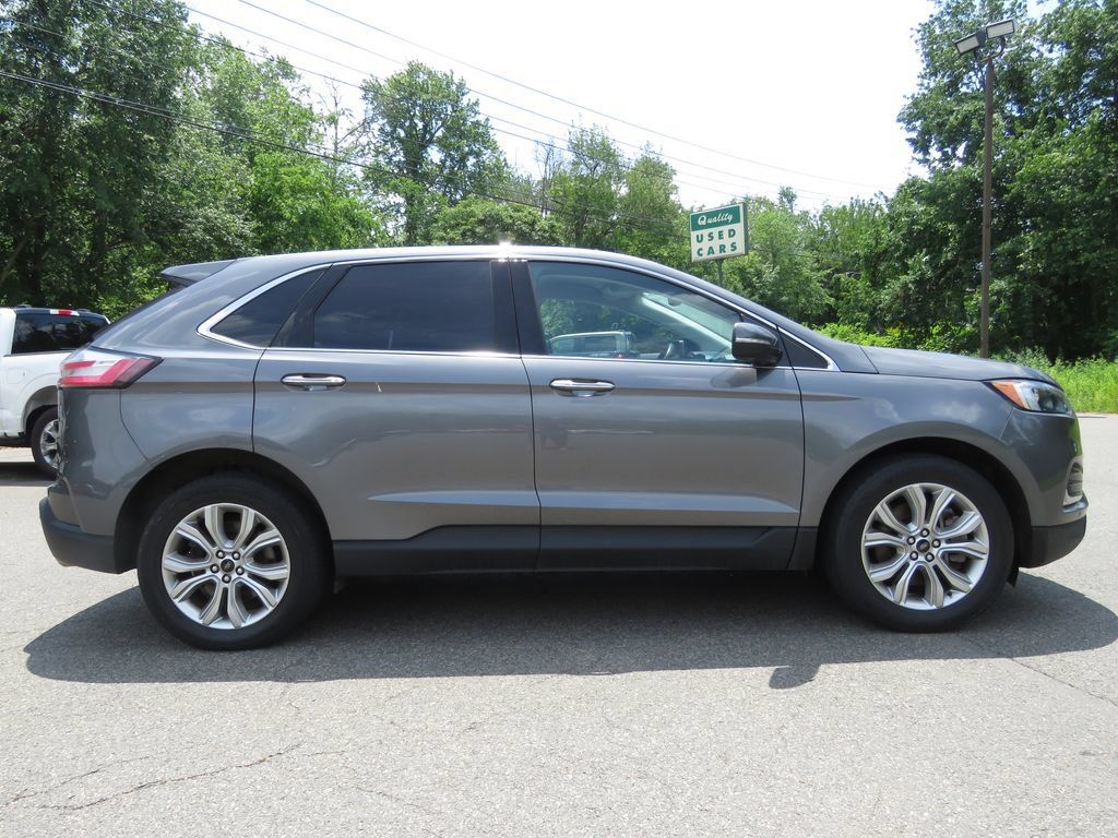Used 2023 Ford Edge Titanium w/ Cargo Accessory Package AWD/4WD image 4