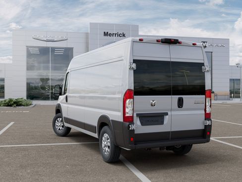 New 2025 RAM ProMaster 2500 w/ Quick Order Package 22G SLT FWD image 3