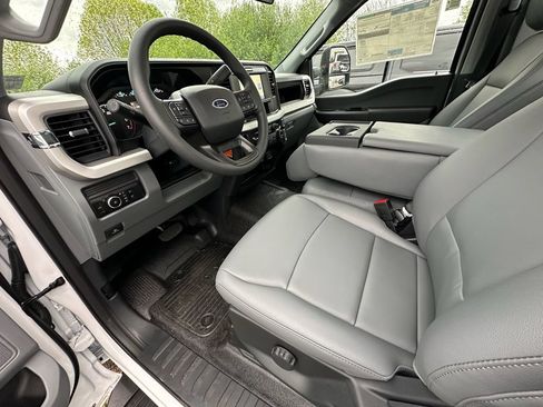 New 2026 Ford F350 XL w/ XL Chrome Package RWD image 15