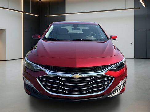 Used 2022 Chevrolet Malibu LT FWD image 9