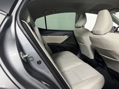 Used 2026 Toyota Camry XLE FWD image 29