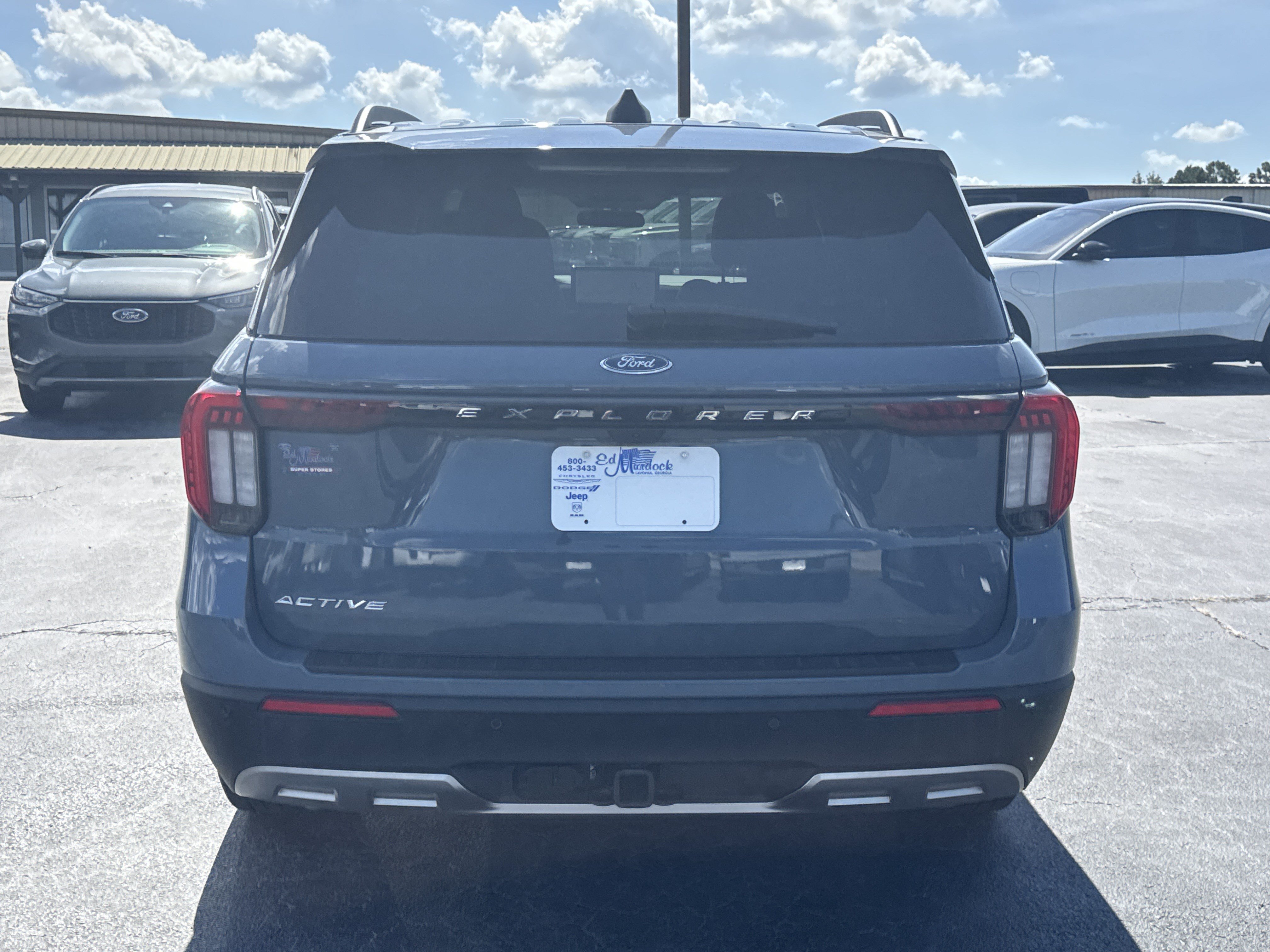 Used 2026 Ford Explorer Active w/ Active Comfort Package RWD image 6