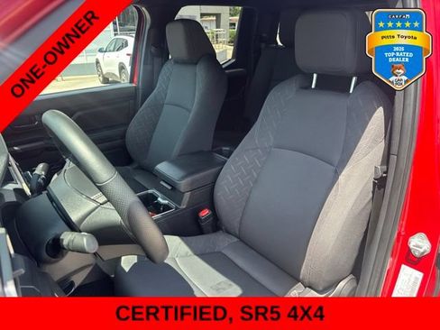 Certified 2025 Toyota Tacoma SR5 AWD/4WD image 10