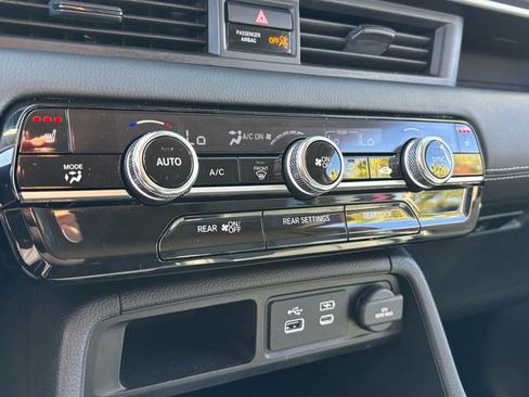 Certified 2024 Honda Pilot EX-L image 27