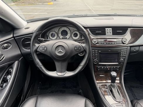 Used 2011 Mercedes-Benz CLS 550 image 16