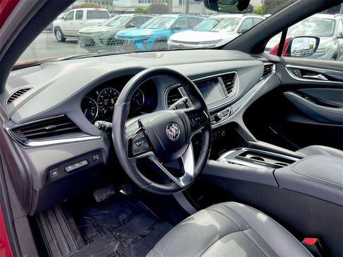 Certified 2024 Buick Enclave Premium image 10