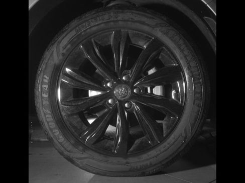 Used 2025 Buick Envista Sport Touring w/ Convenience II Package FWD image 10