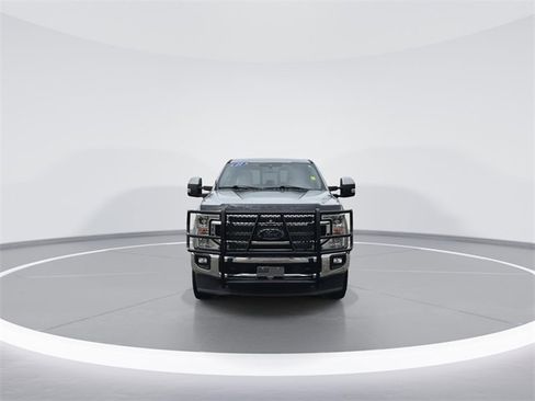 Used 2021 Ford F250 Lariat w/ Lariat Ultimate Package image 3
