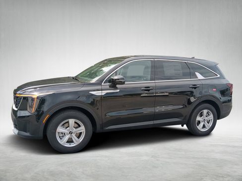 New 2026 Kia Sorento LX image 7