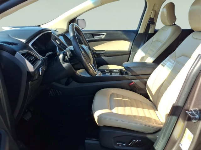 Used 2019 Ford Edge SEL w/ Equipment Group 201A AWD/4WD image 17