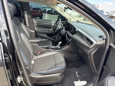 Used 2025 Buick Encore GX Sport Touring w/ Experience Buick Package FWD image 11
