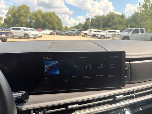 Used 2026 Hyundai Santa Fe SEL FWD image 13