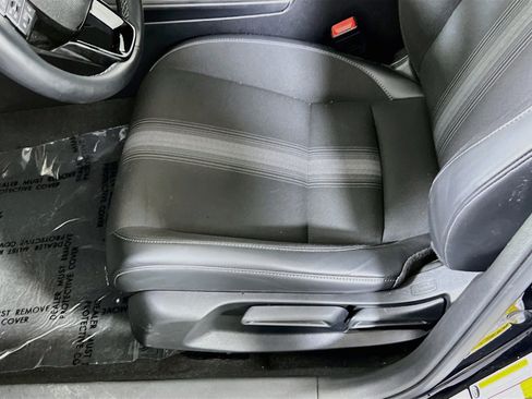 Used 2023 Honda Civic Sport image 18