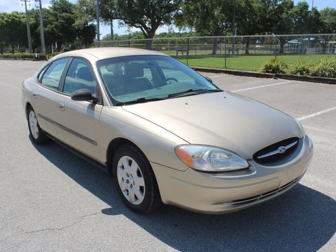 Used 2001 Ford Taurus LX FWD image 27