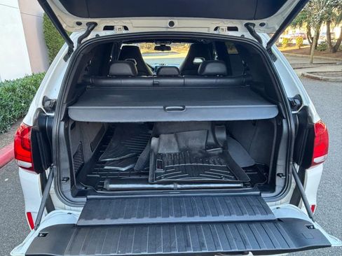 Used 2016 BMW X5 M w/ Executive Package image 17