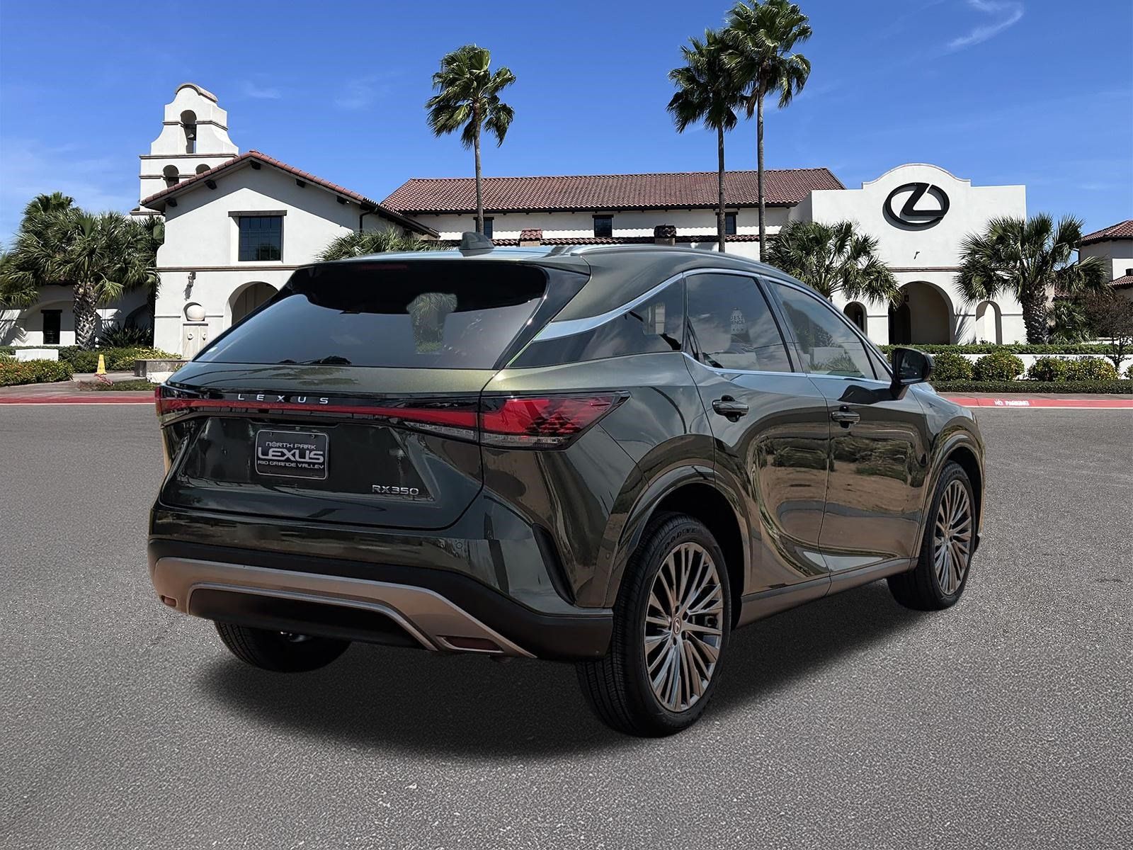 Used 2023 Lexus RX 350 FWD w/ Accessory Package image 2